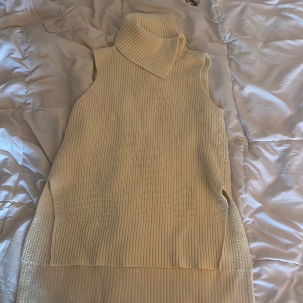Anthropologie Sleeveless Chunky Sweater Knit Turtleneck Ivory Split Hem Small